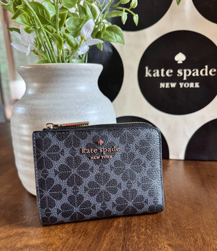 New kate spade signature - new,