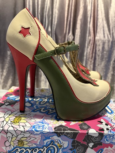 New bordello size - 8, vintage