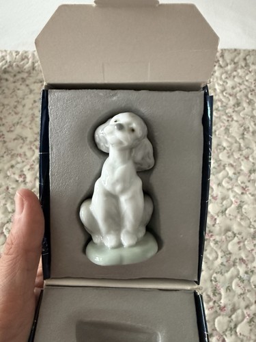 Lladro figurine 07685 - figurine, friend