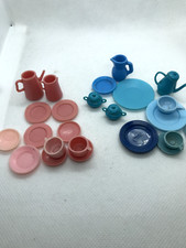 Vintage Doll's House Barbie Sindy spares Plastic Pink Blue cups jugs plates pots