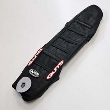 Guts Staple Seat Cover -