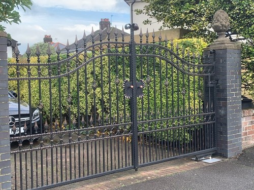 Driveway metal gate double - metal,