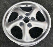 PORSCHE BOXTER 986 1x 17" GENUINE CARRERA REAR 8.5J REFURBISHED ALLOY WHEEL S676