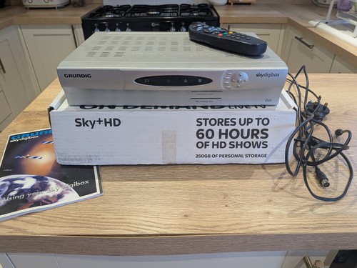 Vintage grundig skydigibox - vintage,