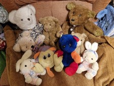 9 Vintage Teddy Bears Matchbox