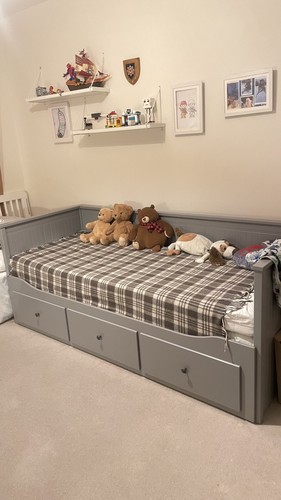 Ikea hemnes day bed - ikea,