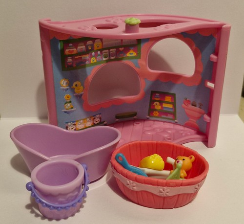 Littlest pet shop lps - shop, bathroom