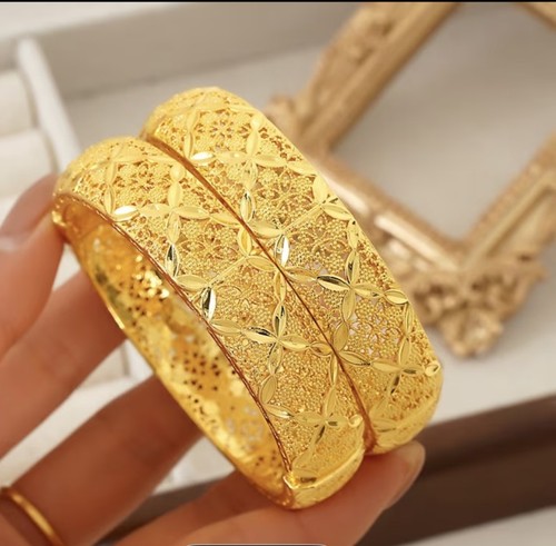 Brand new 22ct gold plated - brand,