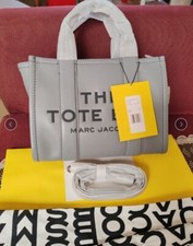 MARC JACOBS The Leather