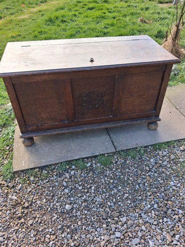 Vintage wood coffer blanket - wood,