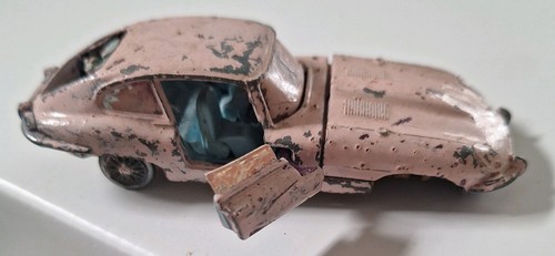 Dinky 131 jaguar type 2 - dinky,