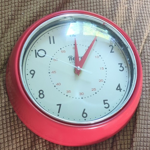 Retro vintage wall clock red - retro,