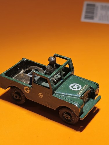 Land rover army model car - land,