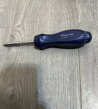 Snap On Ratcheting Hard Handle