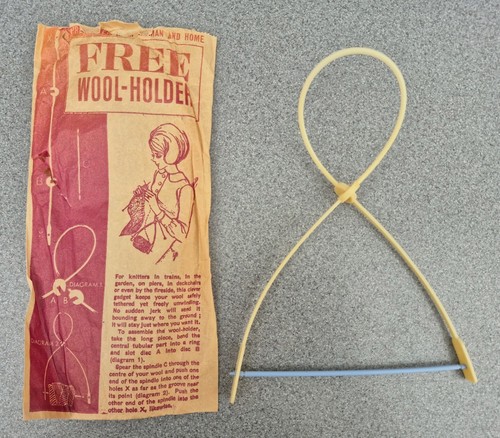 Vintage wool holder gadget - vintage,