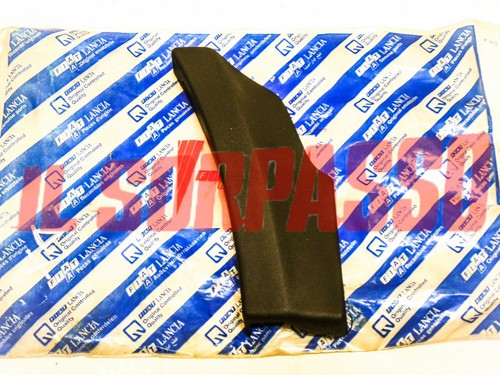 Front right fender molding - right,