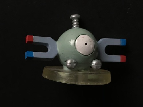 Magnemite pokemon figure tomy - pokemon,