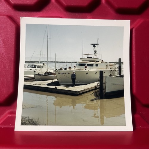 Cabin cruiser boat california - cabin,