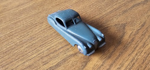 Dinky toys green - dinky, no