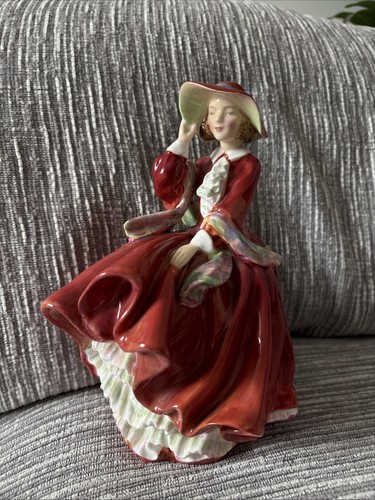 Royal doulton figurine lady - doulton,