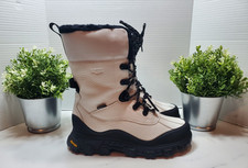 UGG Women's Adirondack Waterproof Meridian Hiker Boots White Size 8🤍🖤  NWOT