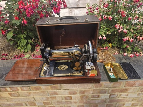 Vintage singer sewing machine - vintage,