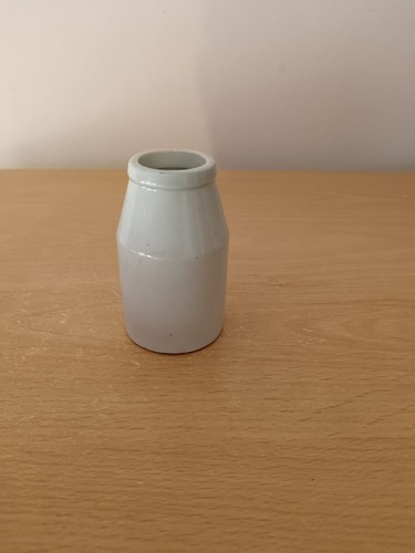 Small white vintage - white, stoneware