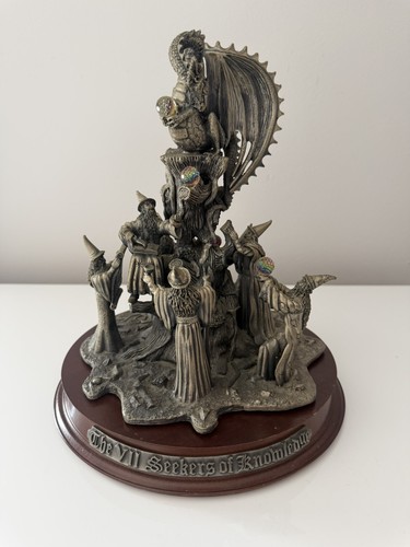 Large myth magic tudor mint - large,