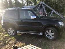 mitsubishi shogun pajero breaking headlight wing door wheel ecu nut 2007 - mk4