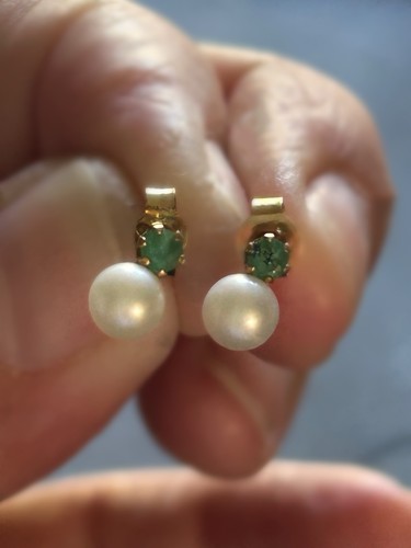 9ct emerald and pearls earring - emerald,