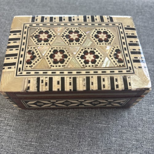 Cute little trinket box - cute,