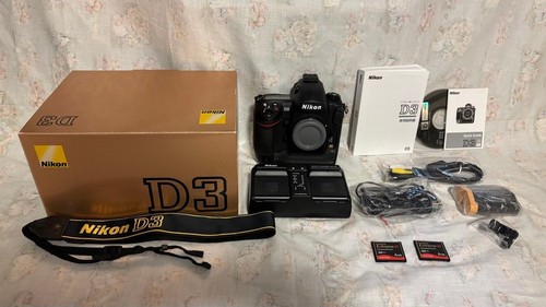 Nikon digital slr camera - digital,