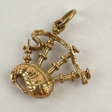 Vintage 9ct Rose Gold Bagpipes