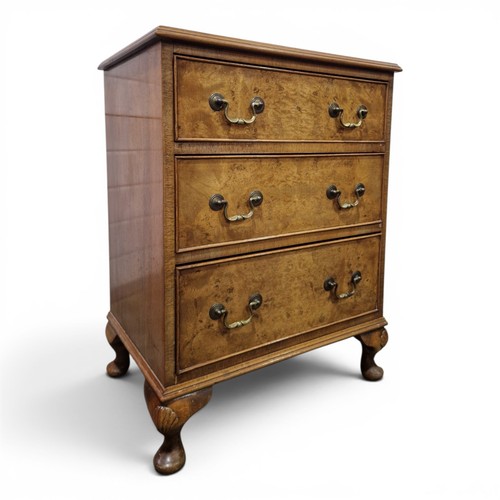 Walnut chest drawers - chest, 3