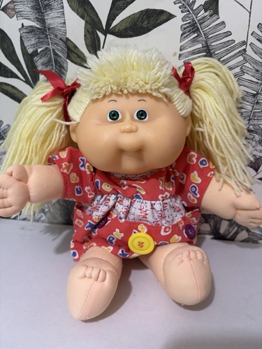 Coleco cabbage patch kids doll - coleco,