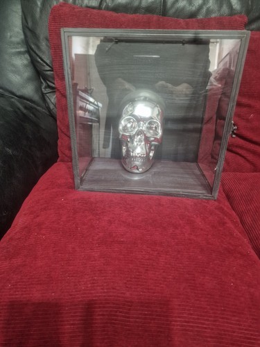 Small presentation display - small,