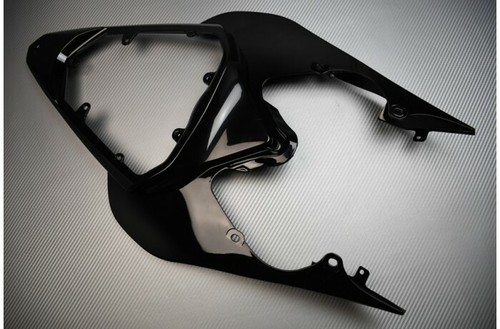 Upper part black rear tail - upper,