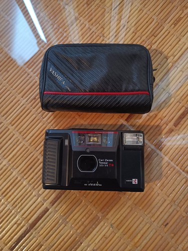 Yashica carl zeiss tessar - carl,