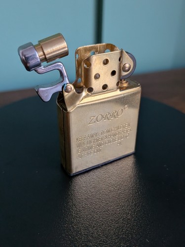 Zorro sealed bottom zippo - sealed,