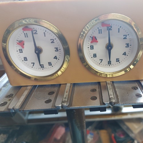 Analogue chess clock made - chess,
