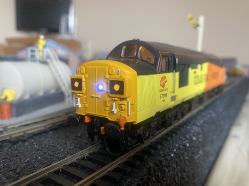 Bachmann class 099 - 37,