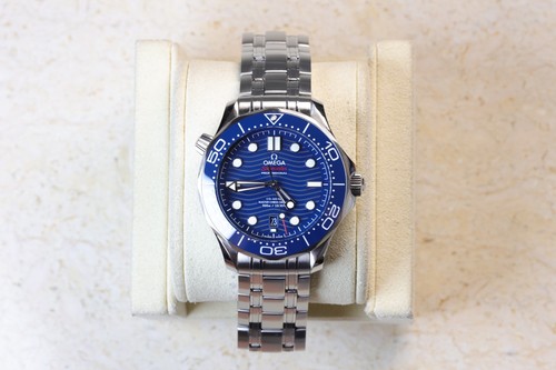 Box papers 12 2018 omega - box, papers,