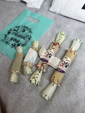 NEW 4pk Christmas Cracker Gift