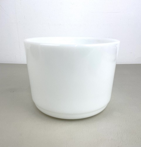 Glass pyrex mixing - bowl, for