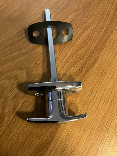 Chrome handle with gasket - chrome,
