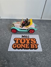 Dinky Toys 486 "Dinky Beats"