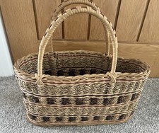 True vintage wicker structured - wicker,
