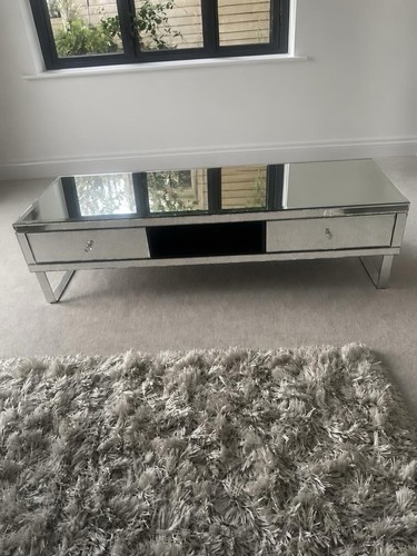 Mirrored stand with - mirrored,