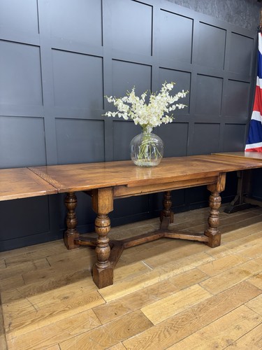 Large vintage oak - large, extending