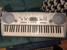 Yamaha PSR-275 Piano Keyboard